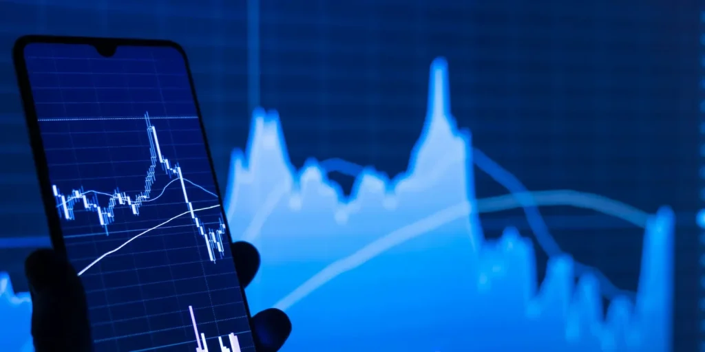 Apple supplier Luxshare share listing sets new record then fell back