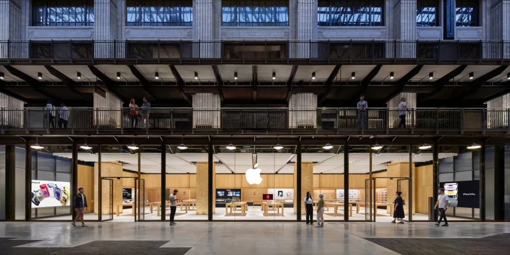UK Apple Store lists special hours as 50th anniversary celebration events continue