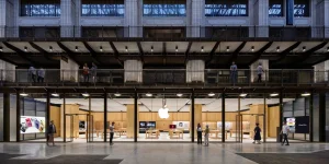 UK Apple Store lists special hours as 50th anniversary celebration events continue