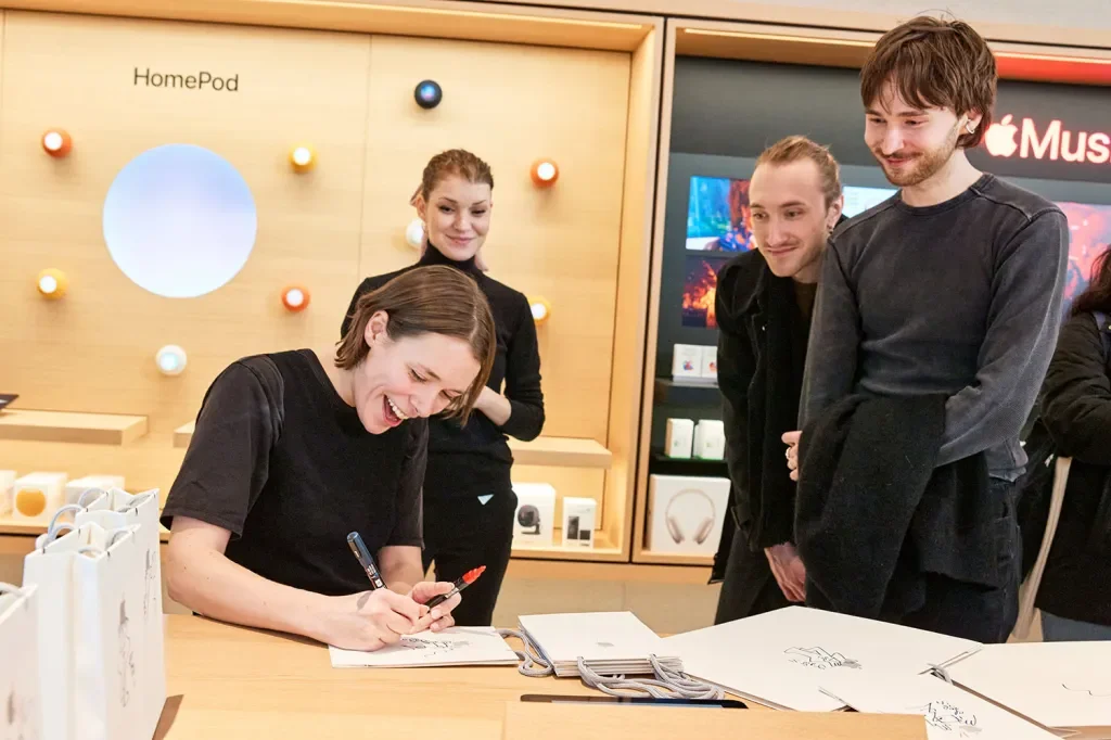 Apple opens Sainte-Catherine store in historic Montreal building