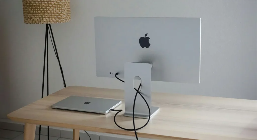 Can you save money with a USB4 cable over a Thunderbolt 4 one?