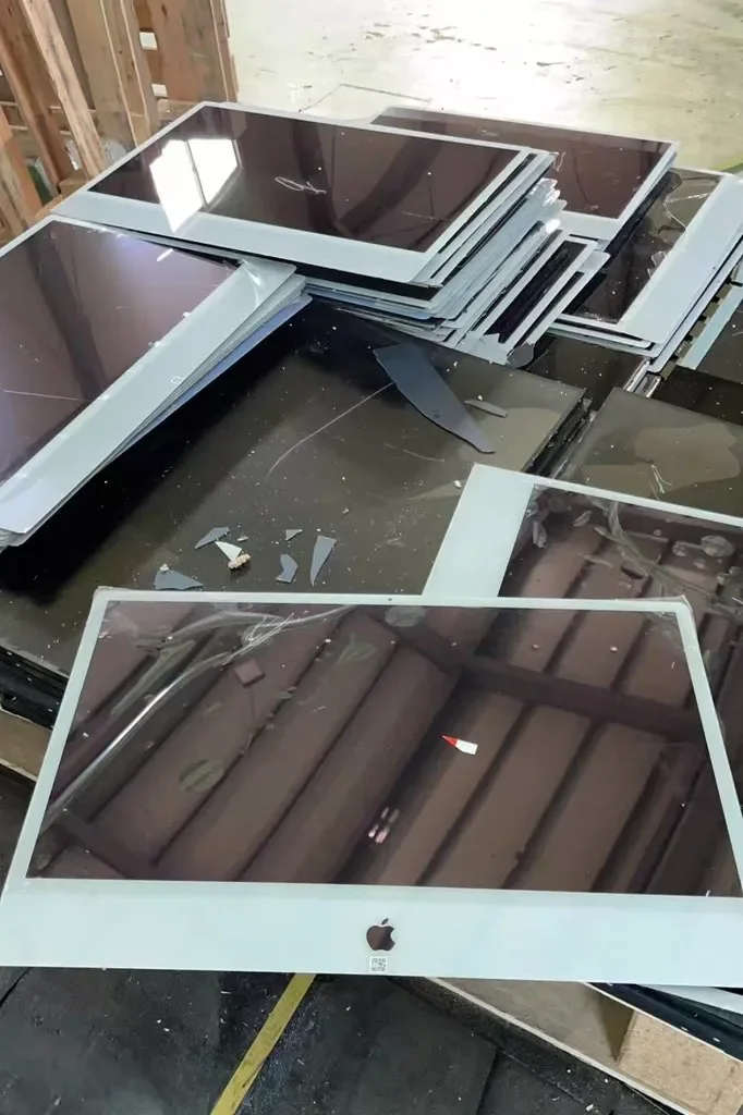 Leaked prototype reveals M1 iMac almost had an Apple logo on its chin