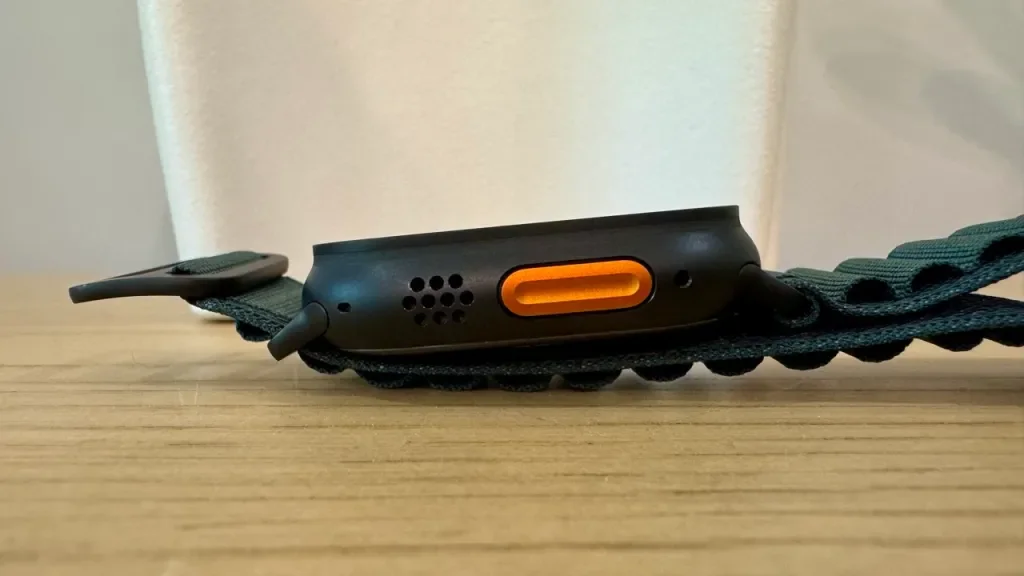 Hands-on with black titanium Apple Watch Ultra 2