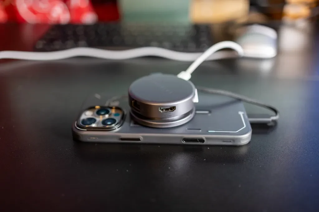 Review: Satechi's 7-in-1 'OntheGo' hub works nicely with iPhone - and it goes even