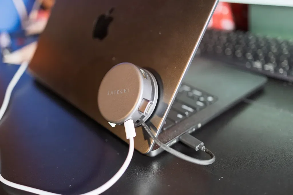 Review: Satechi's 7-in-1 'OntheGo' hub works nicely with iPhone - and it goes even