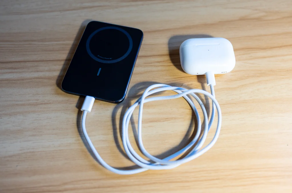Review: Anker's new MagSafe battery bank truly delivers in its ultra-slim package