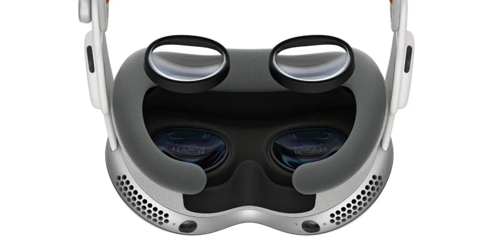 Apple Vision Pro gains support for digital prism correction