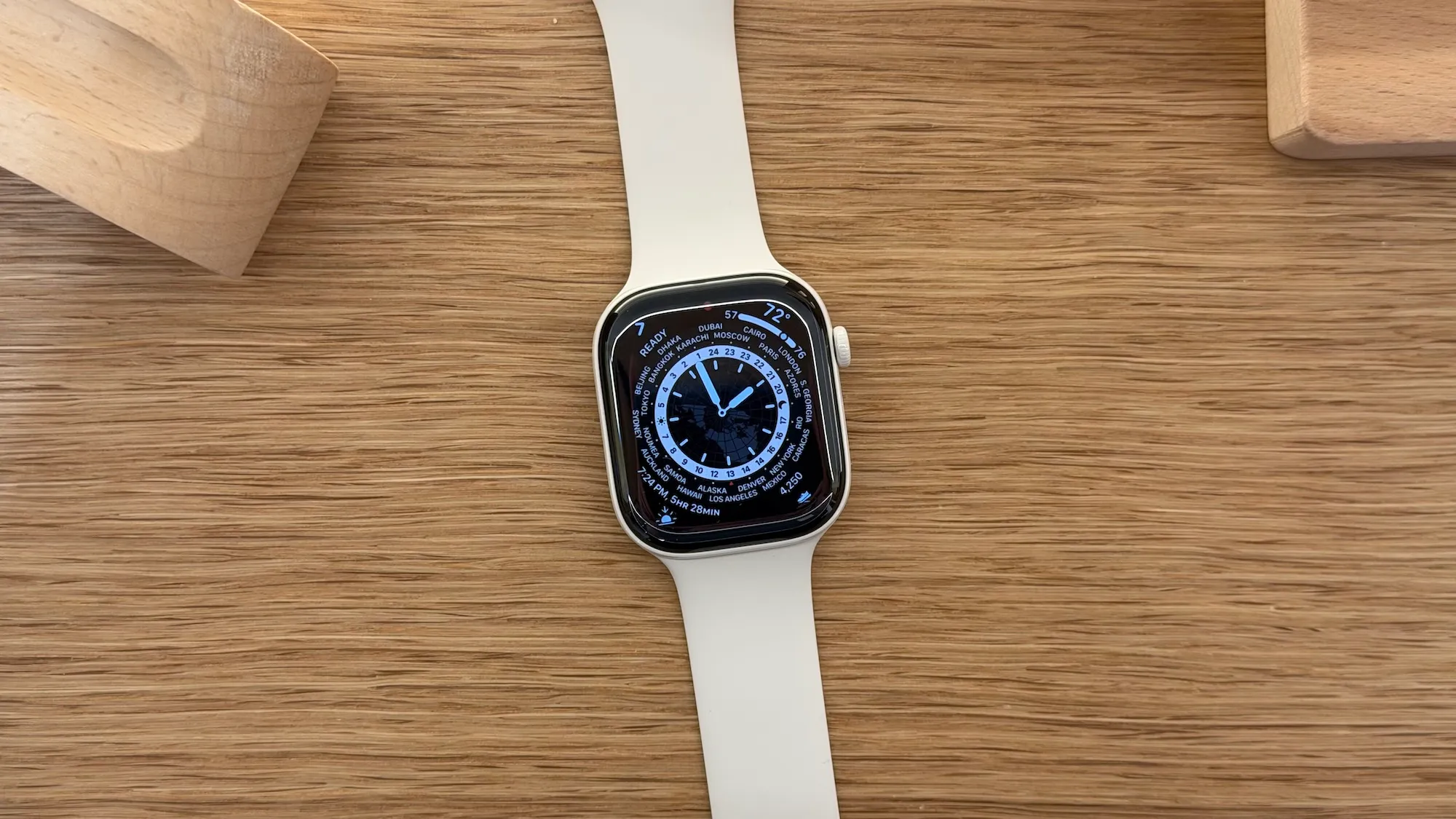 Pearl white ceramic